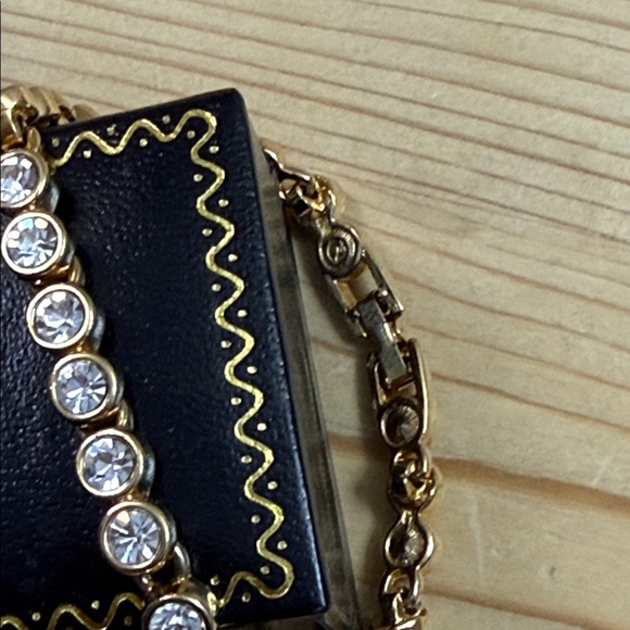 Swarovski Gold Crystal Round Bezel Bracelet vintage - Picture 2 of 4